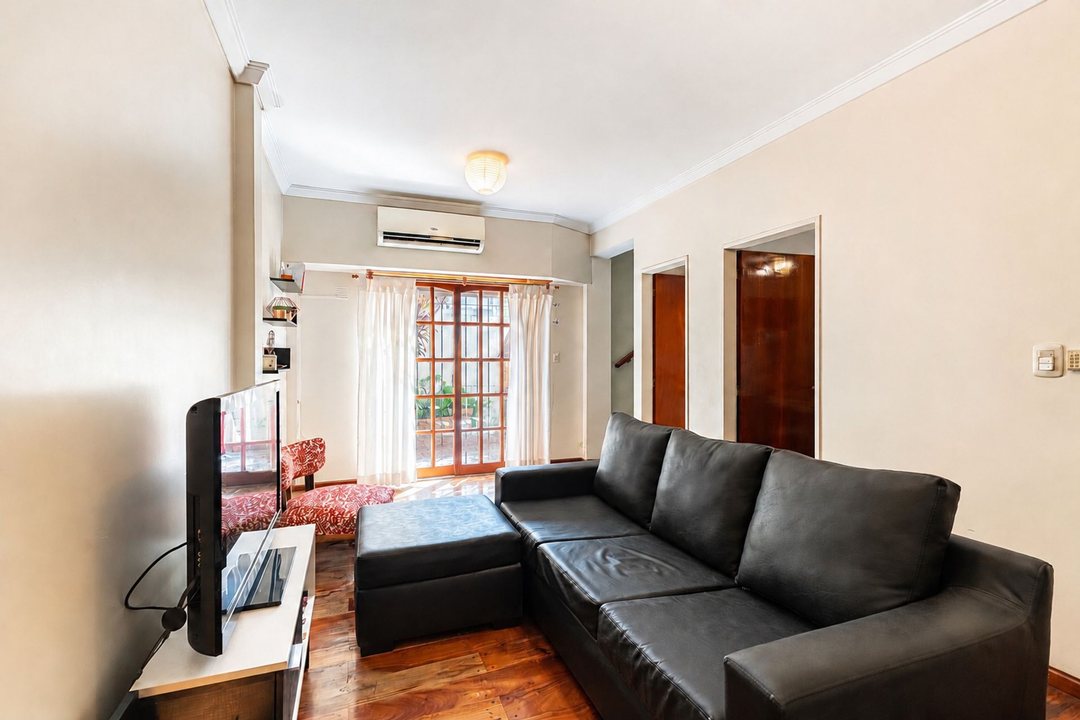 VENTA CASA 5 AMBIENTES CON COCHERA EN RAMOS MEJÍA