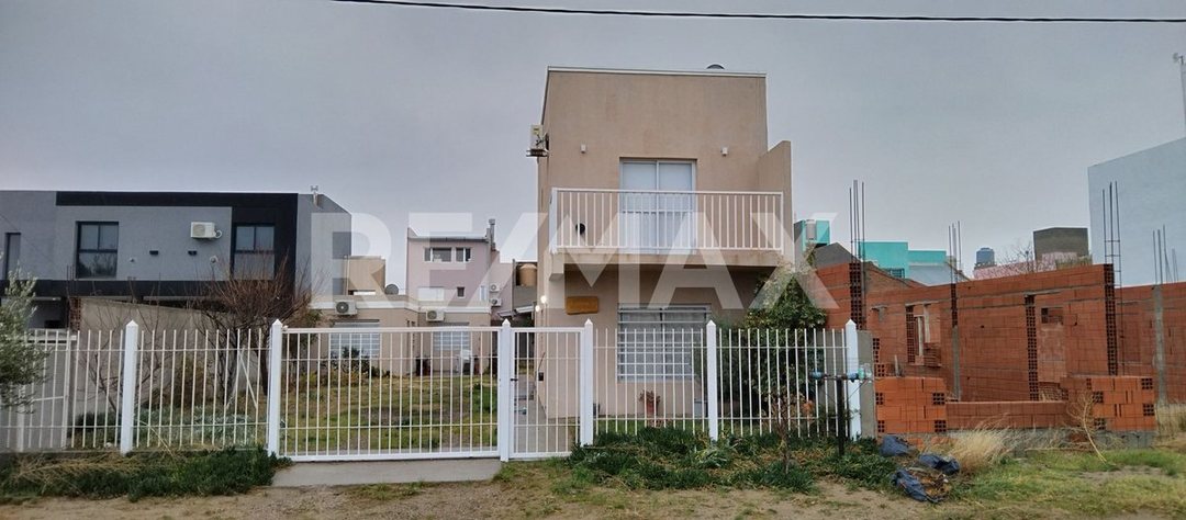 VENTA 2 DUPLEX DE 1 Y 2 DORMITORIOS EN LAS GRUTAS