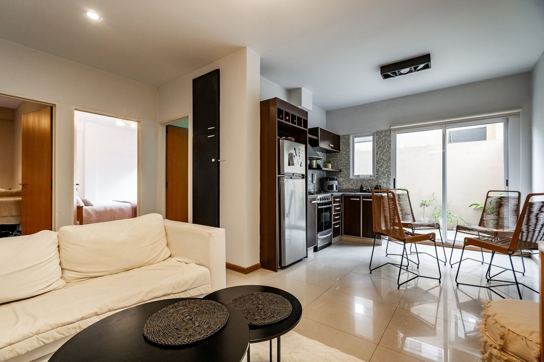 VENTA DEPARTAMENTO 3 AMB C/2 PATIOS SIN EXPENSAS