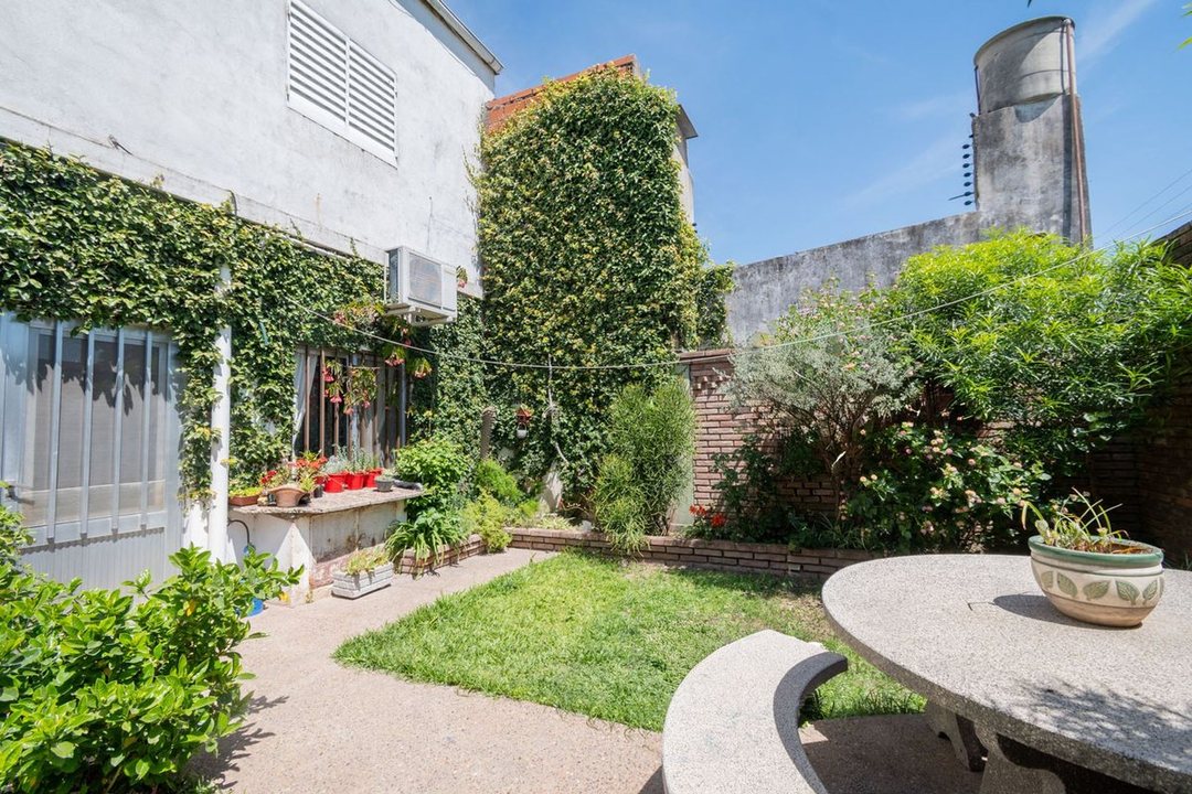 Casa en Barrio Bernardino Rivadavia, zona norte