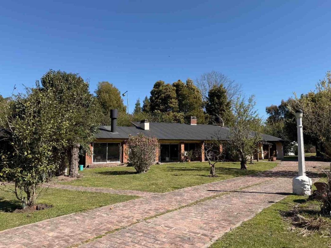 CASA QUINTA VENTA EL PATO QUINCHO PILETA -RETASADA
