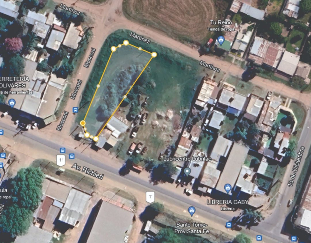 SE VENDE LOTE SOBRE RUTA 11