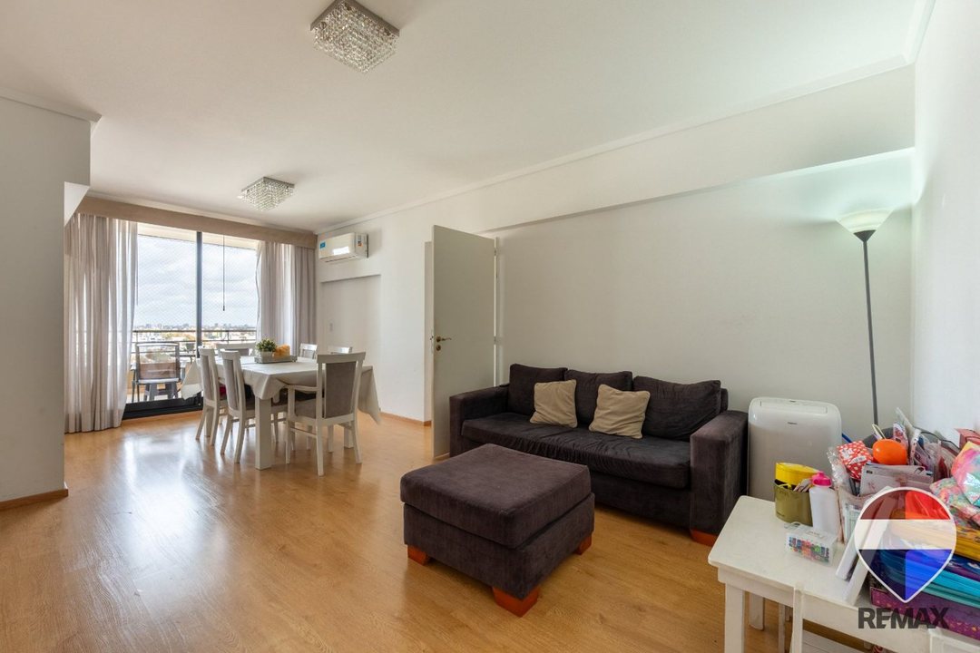 3 AMBIENTES CON COCHERA EN FLORES Y AMENITIES