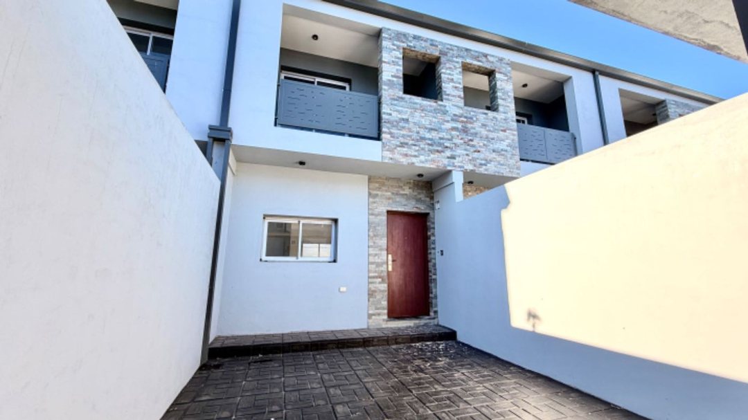 DUPLEX EN VENTA - LA PLATA