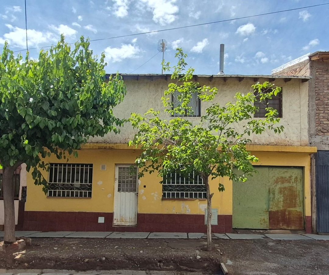 VENTA CASA BARRIO LIHUE GUAYMALLEN