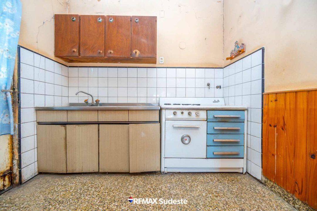VENTA CASA DOS DORMITORIOS CON GARAGE Y PATIO