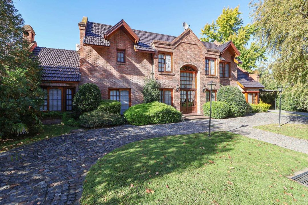 VENTA CASA 6 AMB COUNTRY ¨EL CARMEN¨ BERAZATEGUI