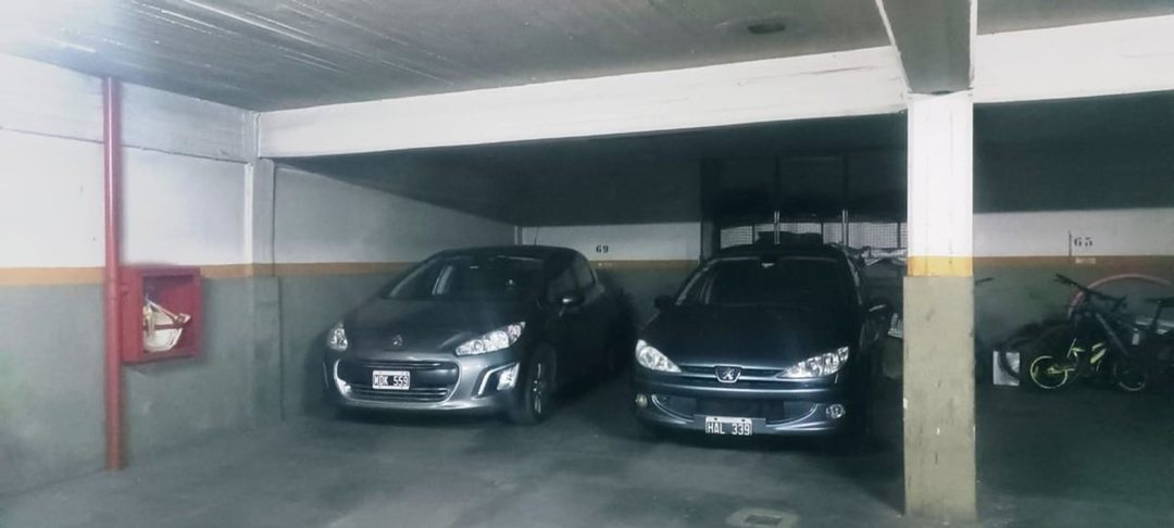 VENTA COCHERA ALMAGRO