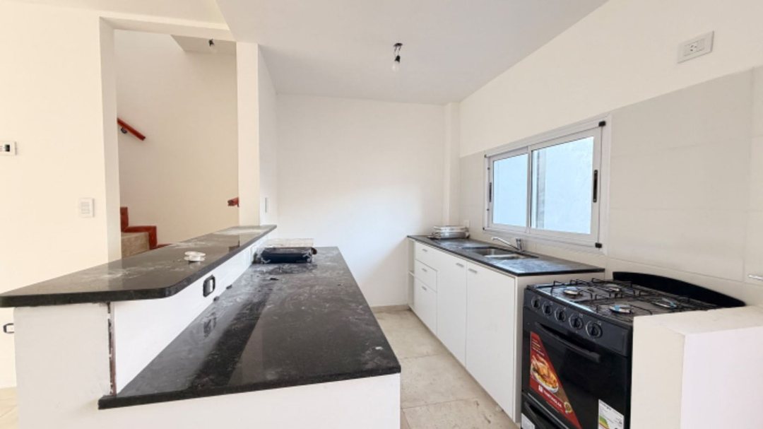 DUPLEX EN VENTA - LA PLATA
