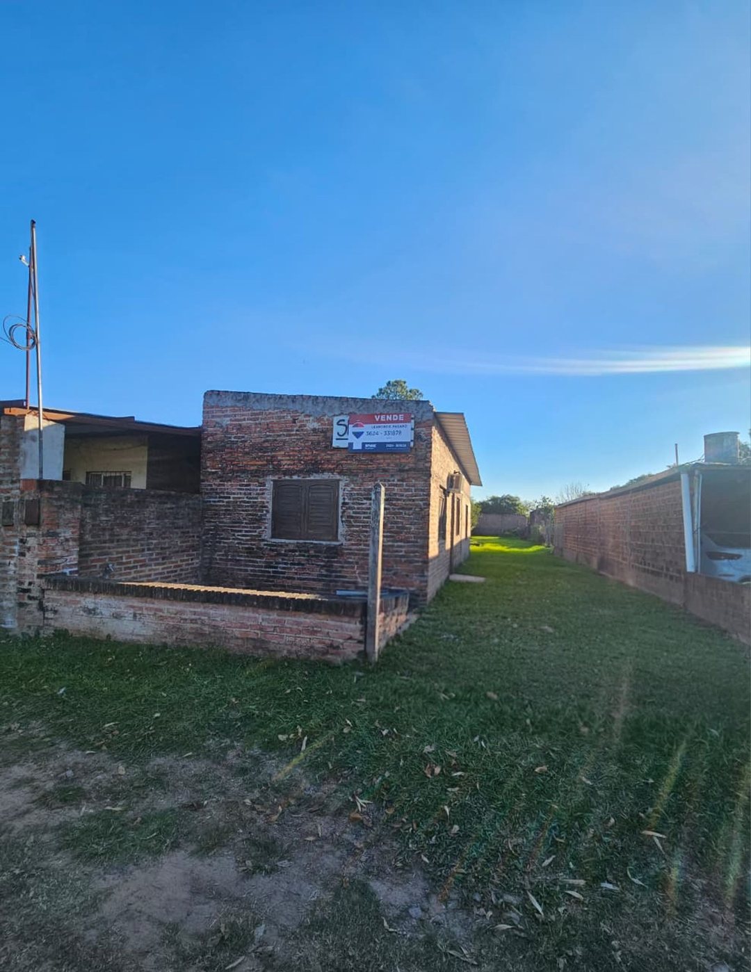 Terreno con vivienda en construcción-sobre Ruta 11