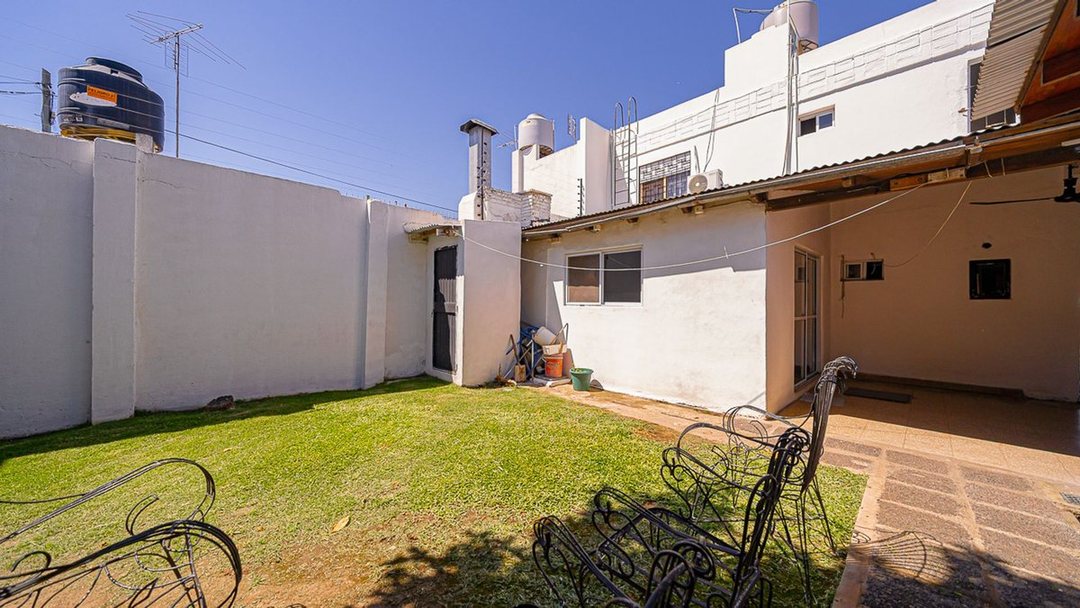VENTA CASA CON QUINCHO Y JARDIN JOSE LEON SUAREZ