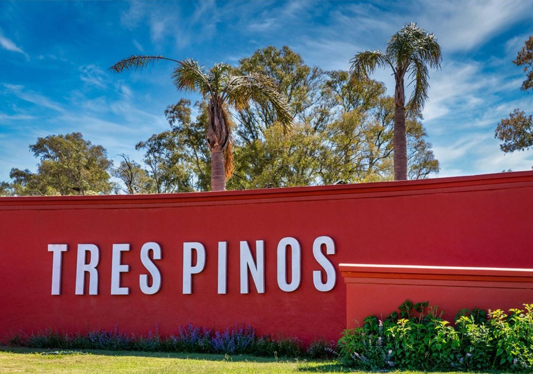 Lote 1000m2 En Barrio La Laguna Tres Pinos Venta
