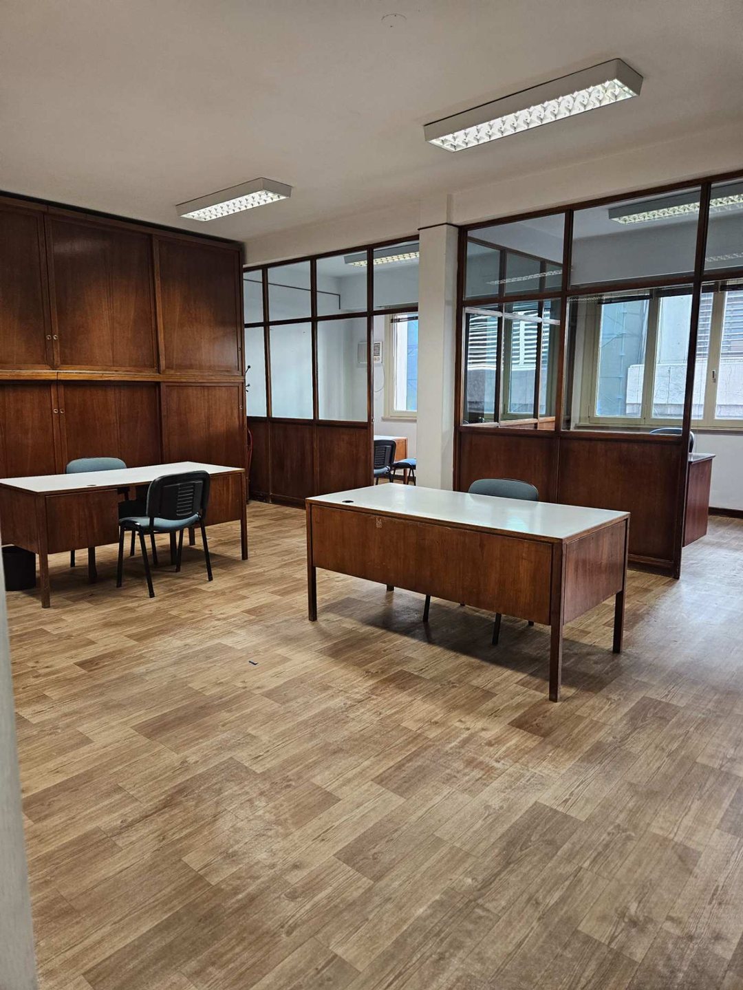 ALQUILER OFICINA 5 DESPACHOS EN MICROCENTRO