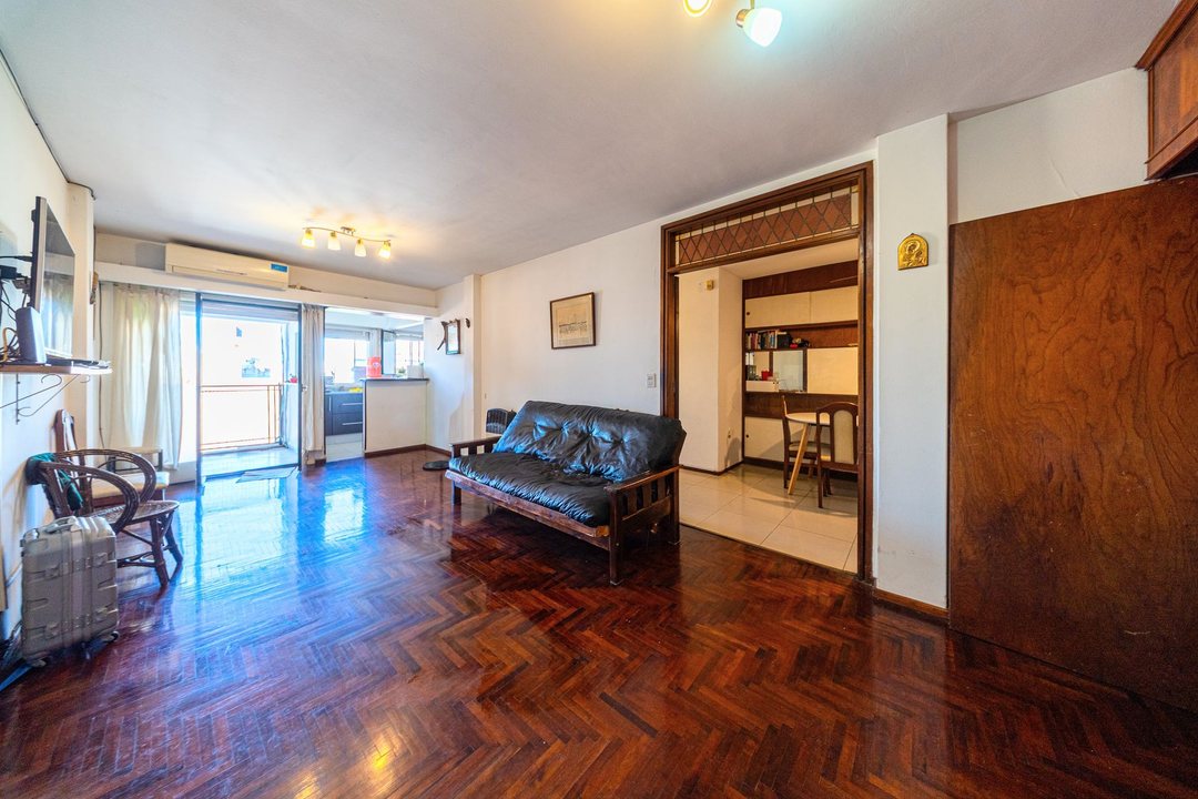 VENTA DEPARTAMENTO 2 DORMITORIOS + COMODIN CENTRO