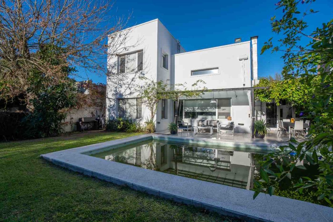 CASA EN VENTA EN EL QUIMILAR CITY BELL