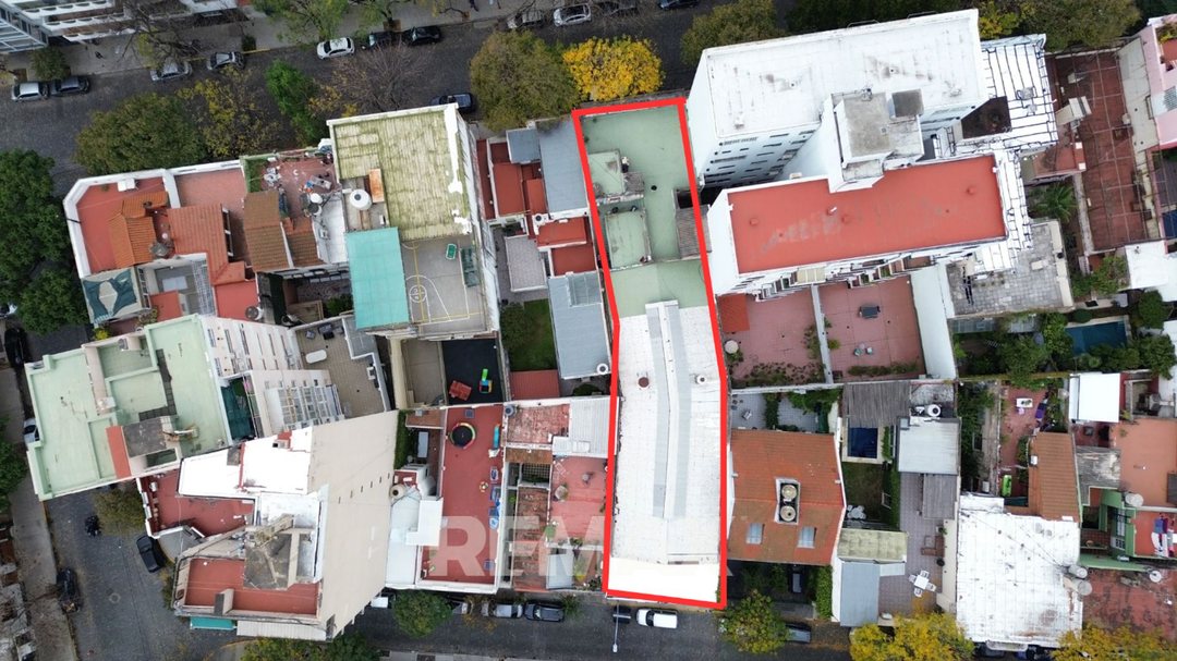 Venta desarrollo/uso mixto en Caballito local+viv