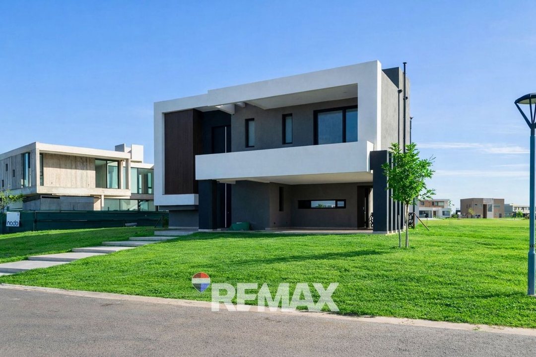 CASA A ESTRENAR EN TERRALAGOS CANNING