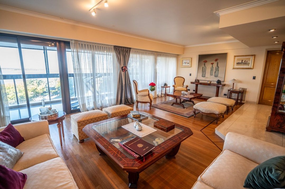 VENTA DEPTO. 4 DORMITORIOS VISTA AL RIO