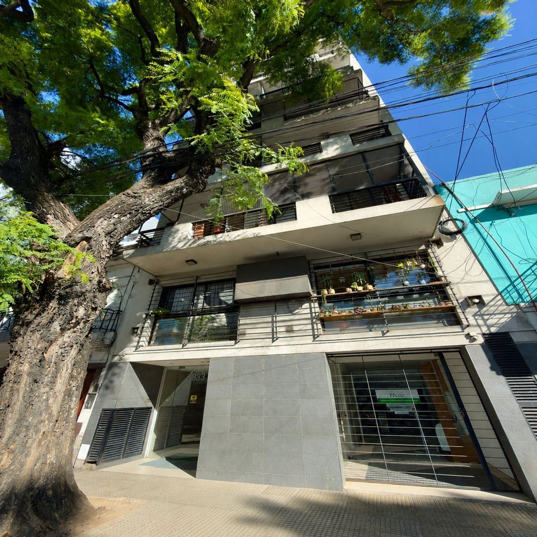 VENTA MONOAMBIENTE FLORESTA APTO PROFESIONAL