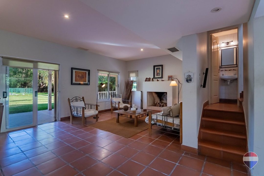 CASA EN VENTA CAMPOS DE ROCA 3 DORMITORIOS