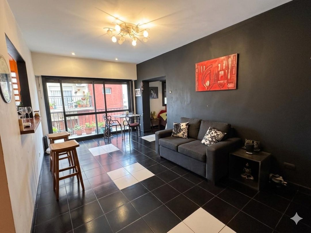 VENTA DEPARTAMENTO ALMAGRO 3 AMBIENTES CON BALCON