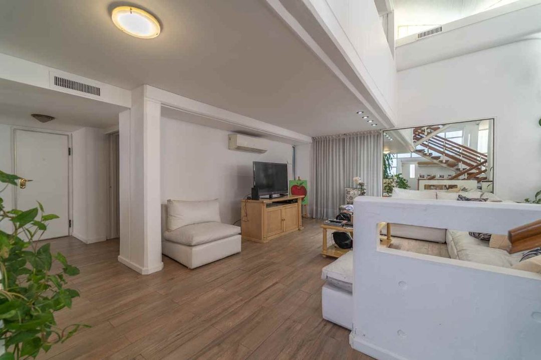 Vende Casa lote propio 5 amb - 1240m2 terreno