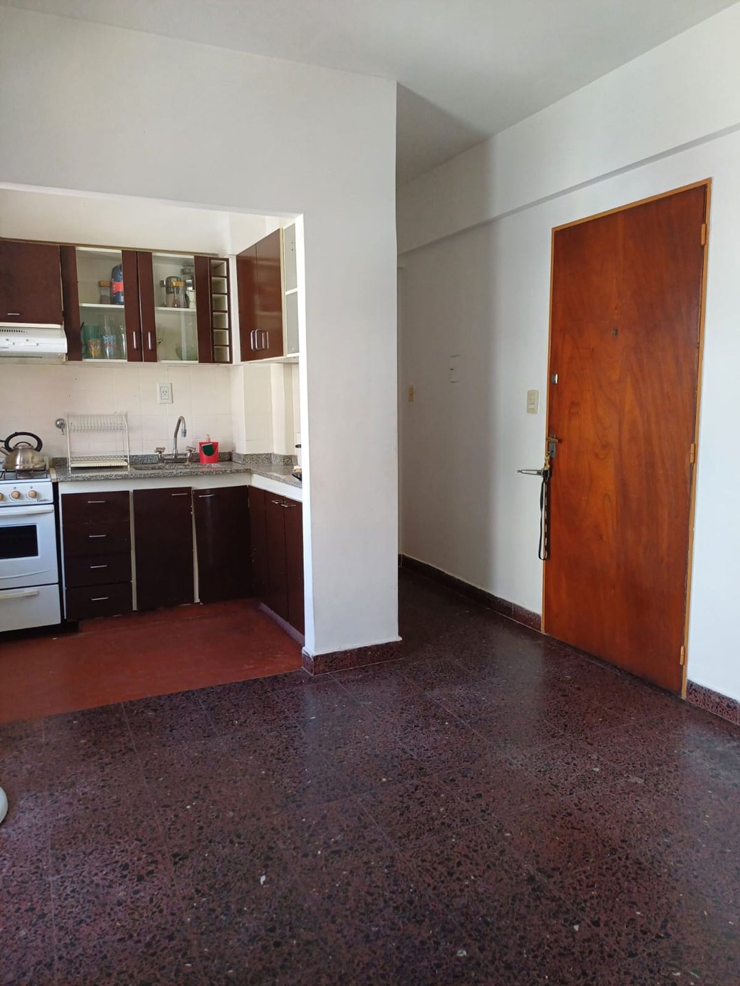 VENTA DEPARTAMENTO 3 AMB.EN RAMOS MEJÍA CON BALCÓN