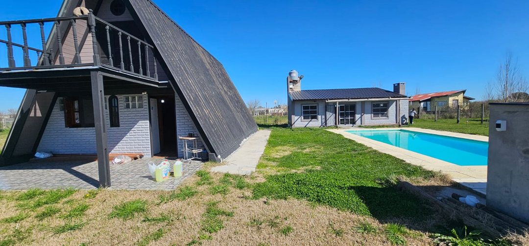 Casa Quinta con Pileta y Quincho/ Florencio Varela