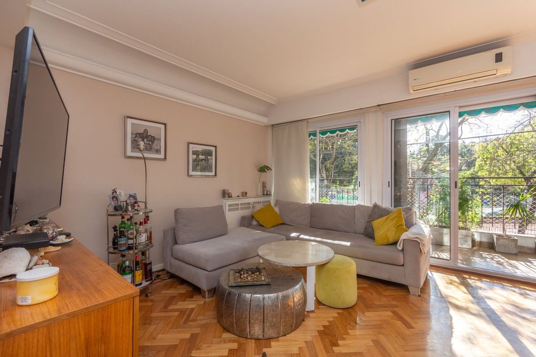 Venta depto 4 amb balcon cochera Palermo Botanico
