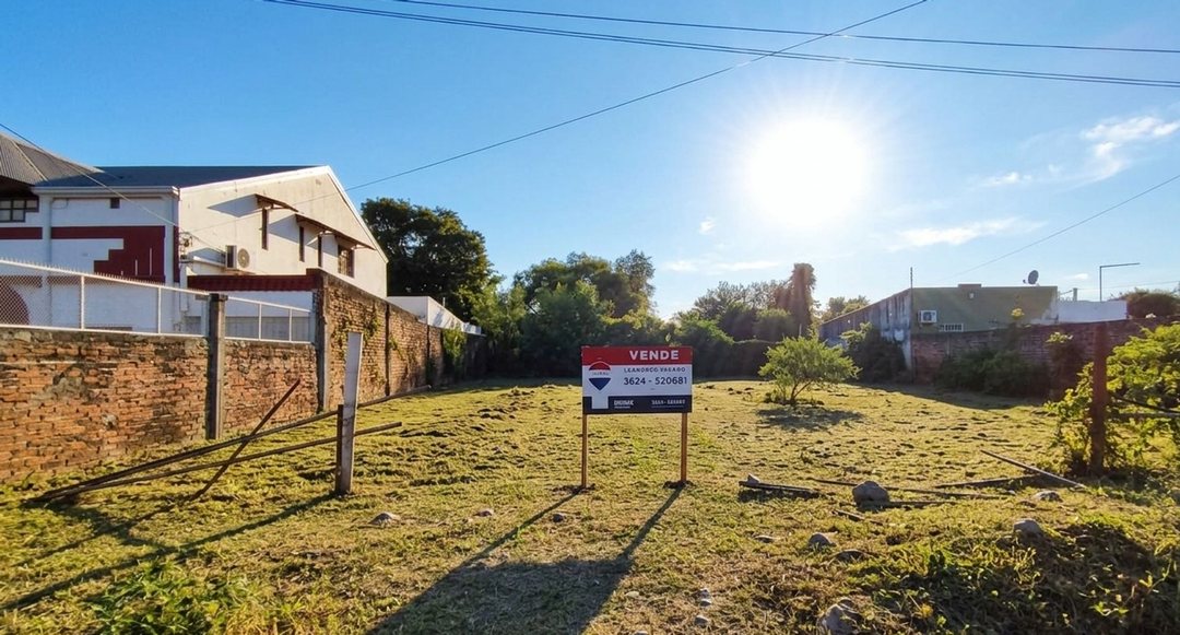 Terreno de 385 m2 en venta en Resistencia.-
