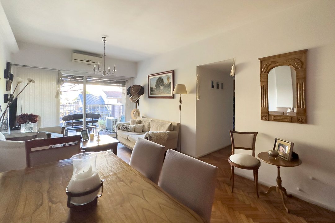 Venta Departamento 4 Ambientes con Balcón BELGRANO