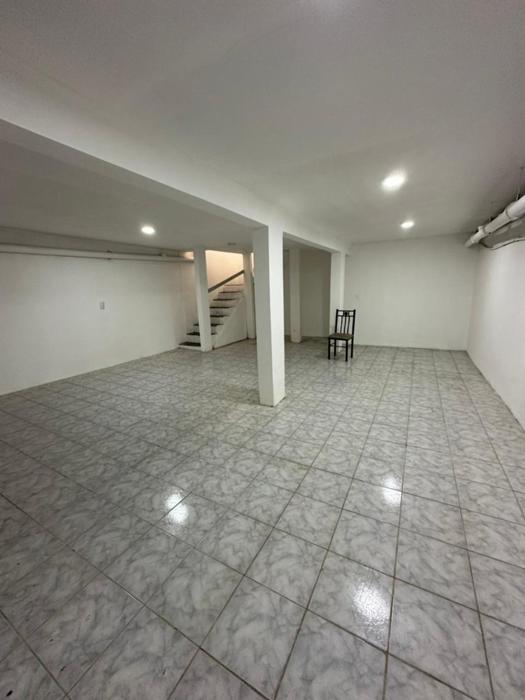 LOCAL COMERCIAL EN VENTA, MONTECASEROS CIUDAD