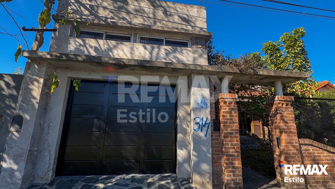 Casa en venta en Tolosa 2 dormitorios parque