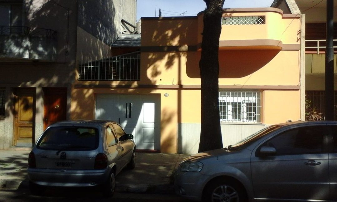 VENTA-CASA-LOTE PROPIO- 3 AMBIENTES- VILLA DEVOTO