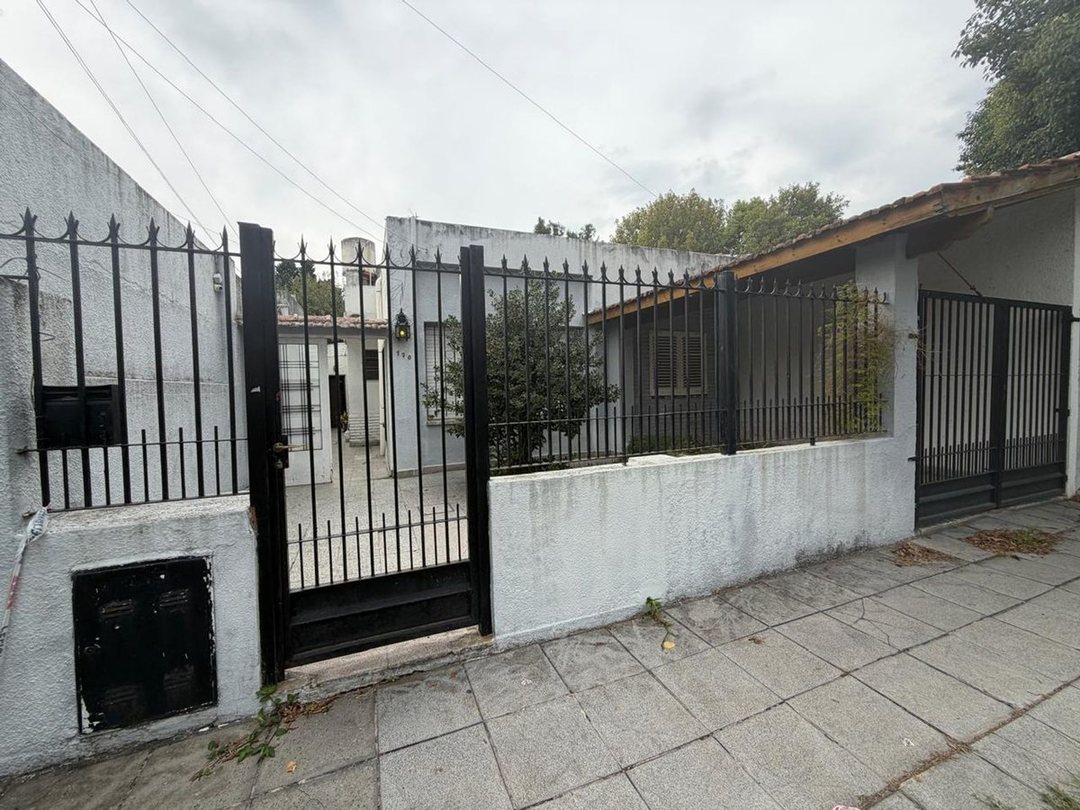 CASA VENTA 3 AMBIENTES TEMPERLEY , OPORTUNIDAD