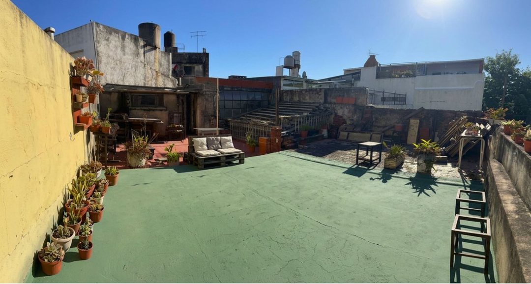 Casa 4 Amb c/ Patio y Terraza en Velez Sarsfield