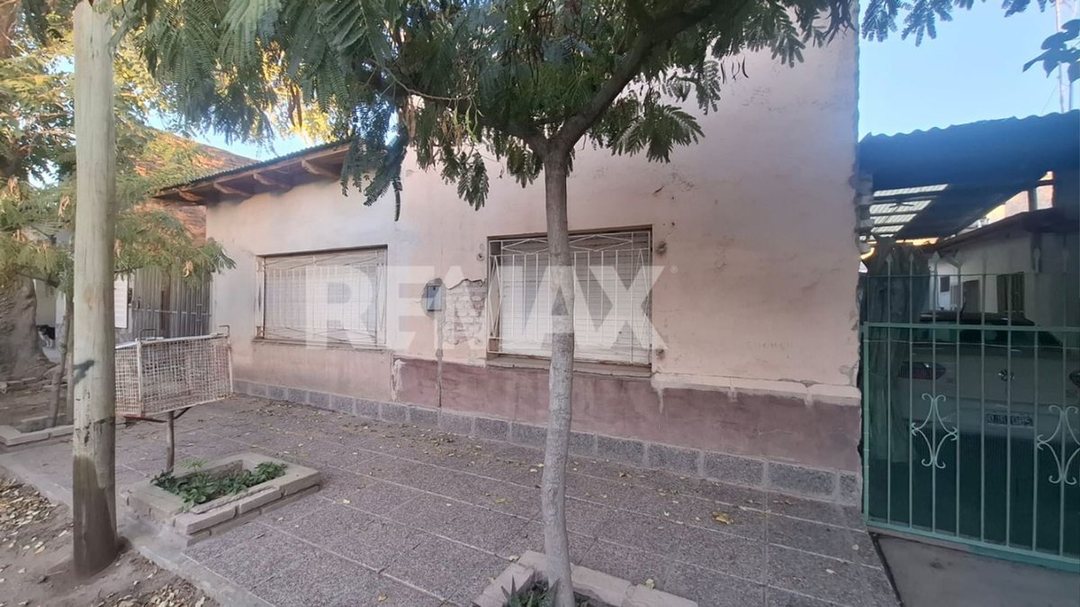 Venta de Casa a Refaccionar. Cinco Saltos