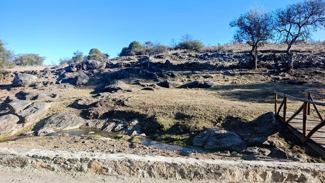 VENTA LOTE CUOTAS BARRIO SEMICERRADO LA FALDA