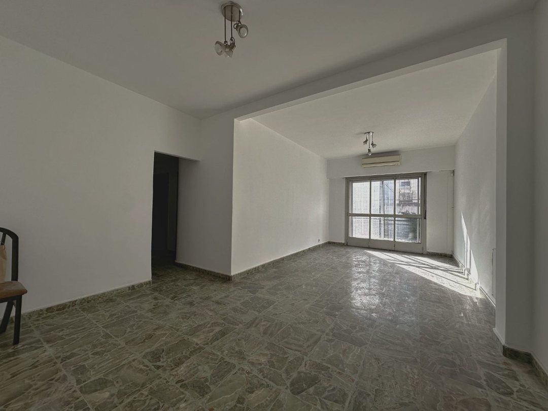 Venta depto 4 Amb, balcon, Balvanera. Apto Credito