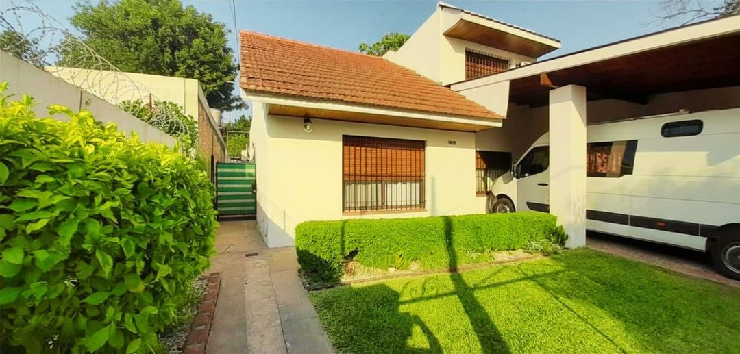 Casa 4 habitaciones con jardin