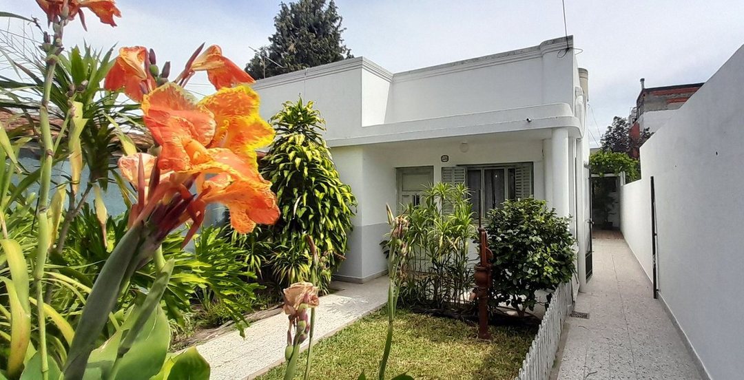 VENTA CASA 4 amb Gran Lote APTO CREDITO CASEROS