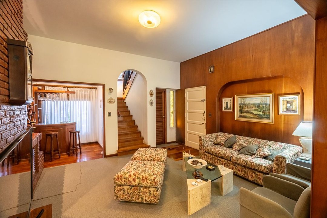 VENTA CASA 4 AMBIENTES LOMAS DE ZAMORA