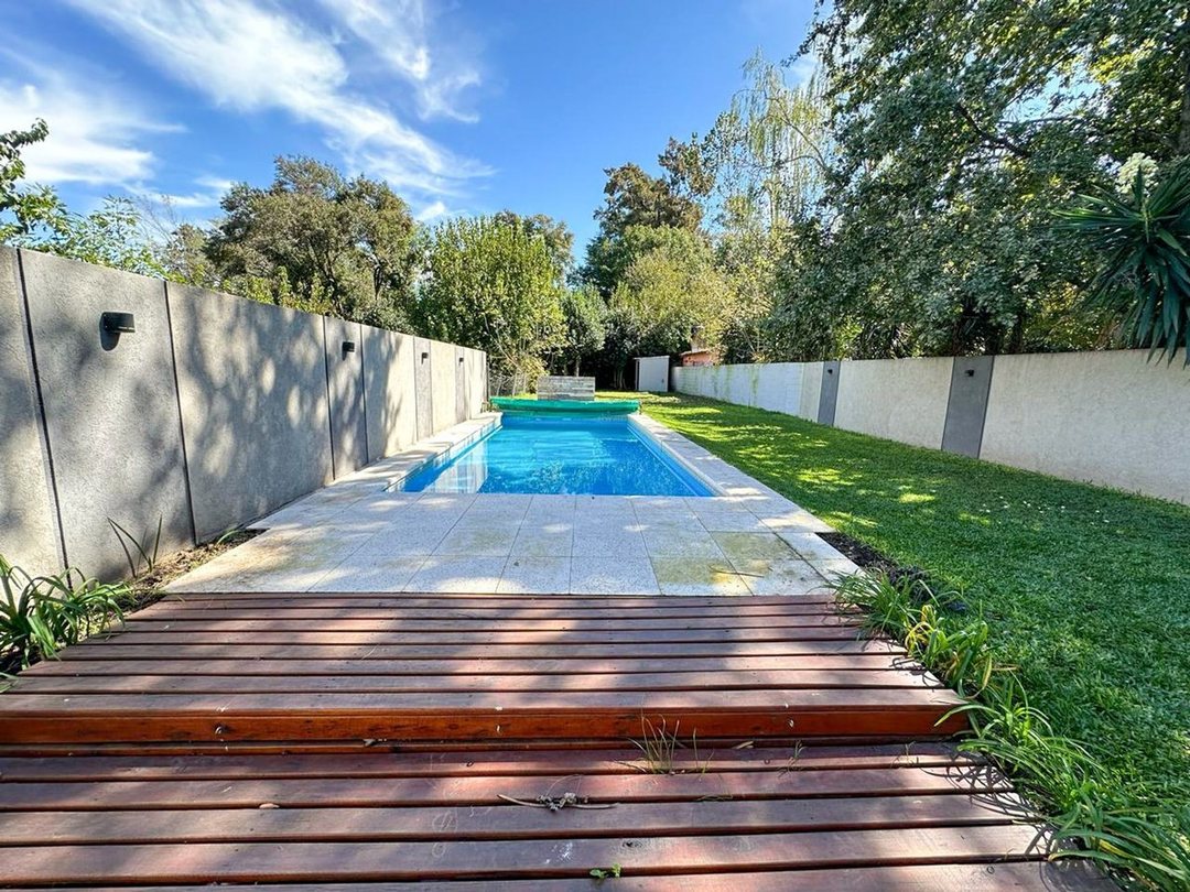 VENTA CASA 3 AMBIENTES GRAL RODRIGUEZ APTO CREDIT0