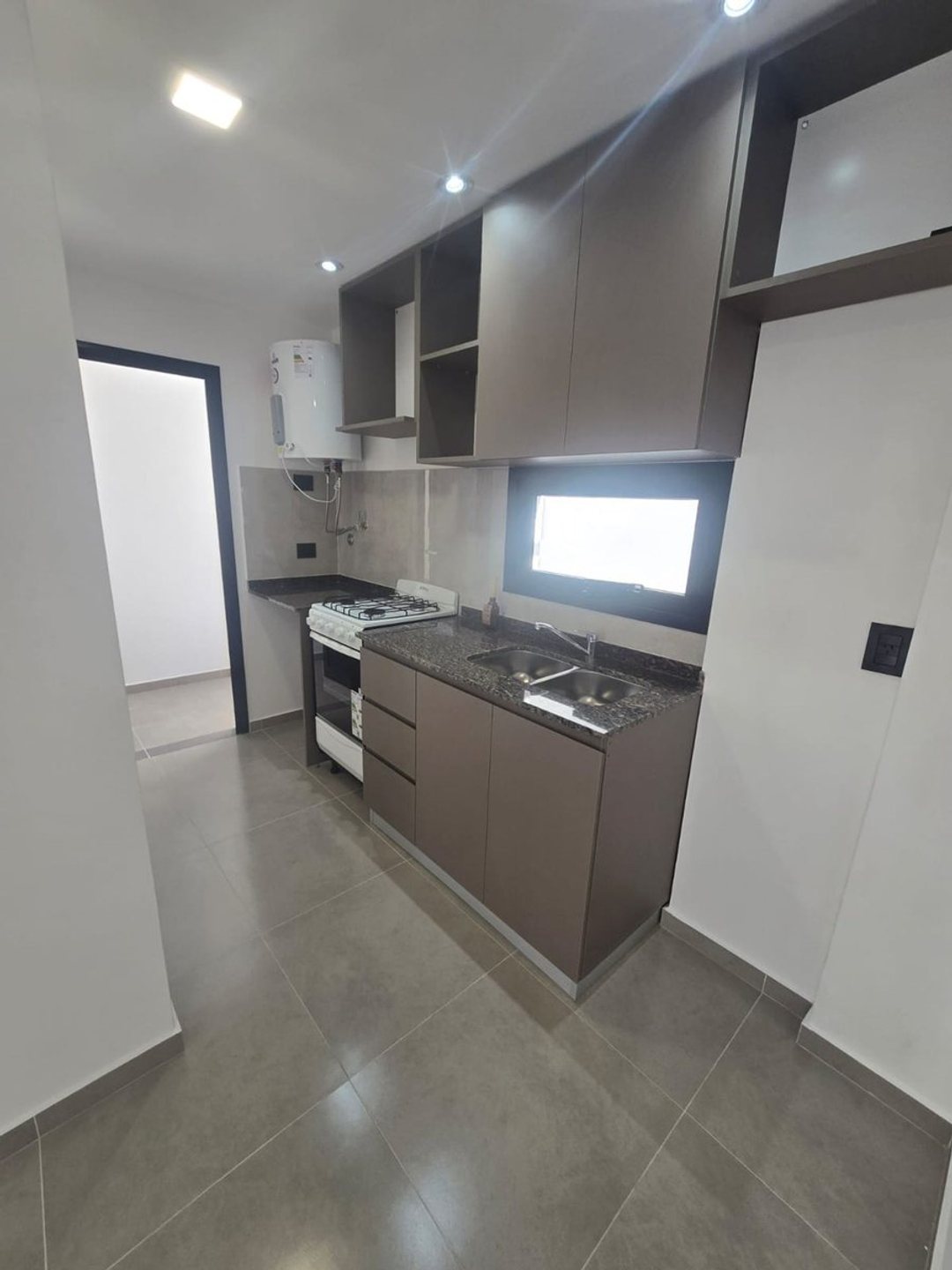 VENTA DEPTO 1 DORM CON BALCÓN EN B° ALBERDI