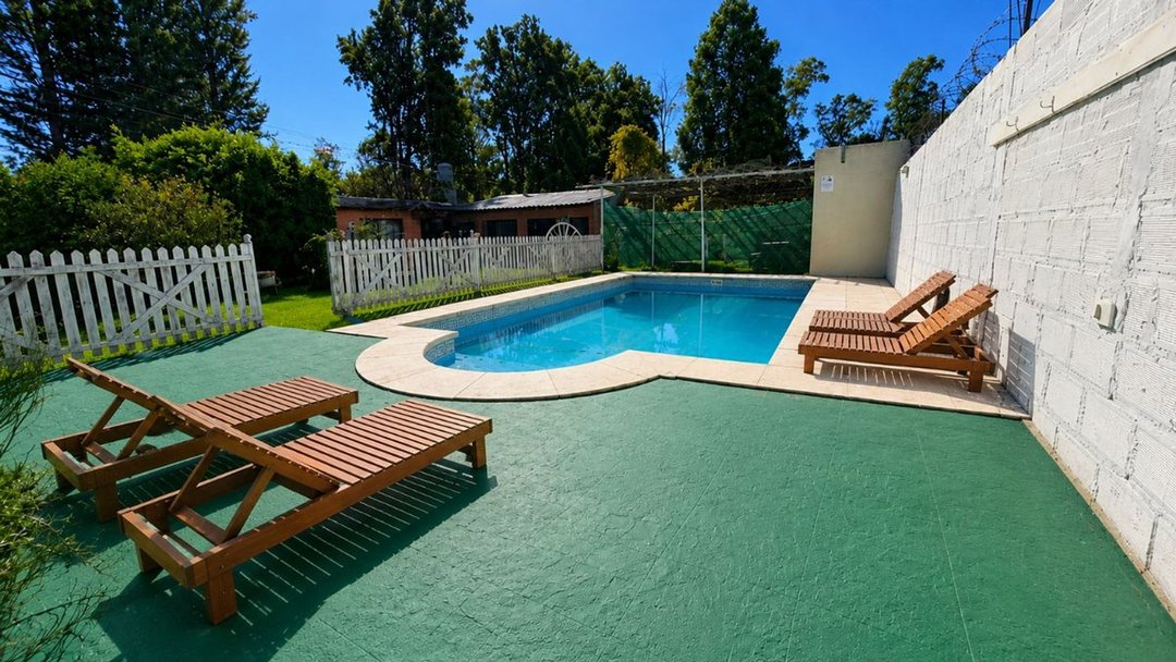 VENTA CASA QUINTA 1500M2 PONTEVEDRA MERLO