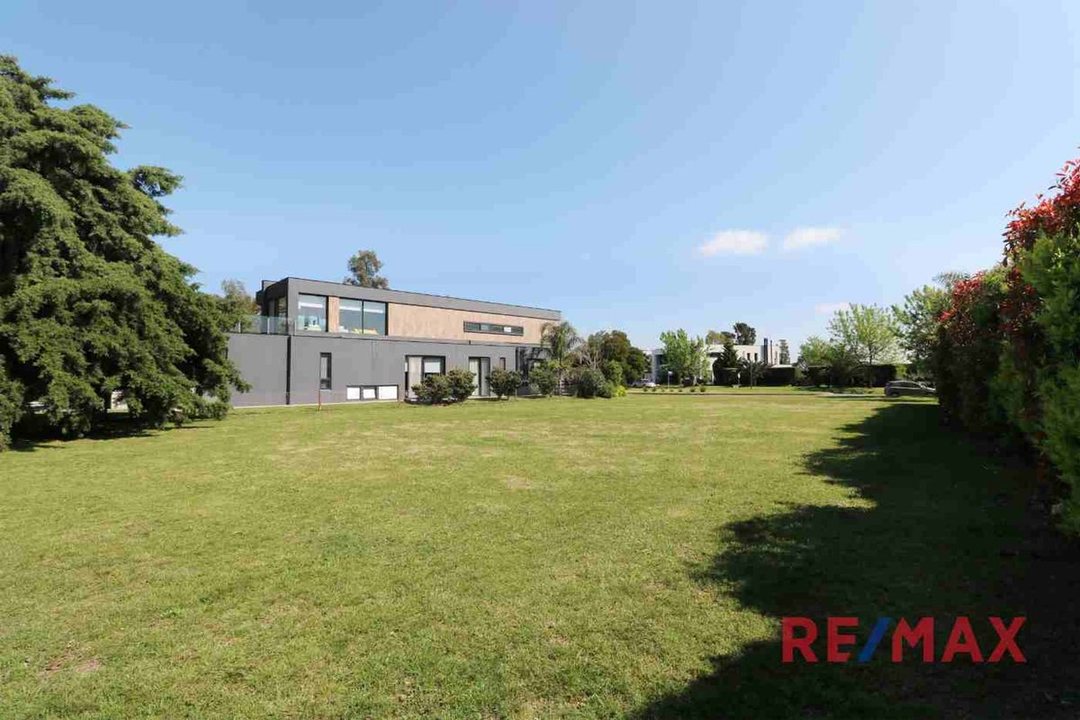 Venta Lote Terralagos, barrio House fondo a lago.