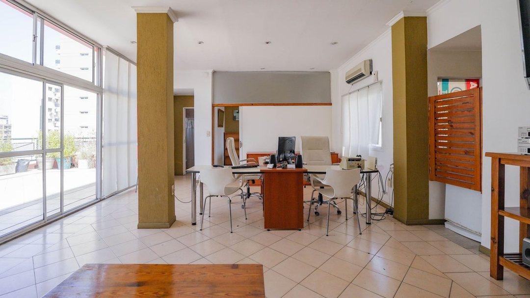 VENTA OFICINA 2 AMBIENTES - Lomas de Zamora CENTRO