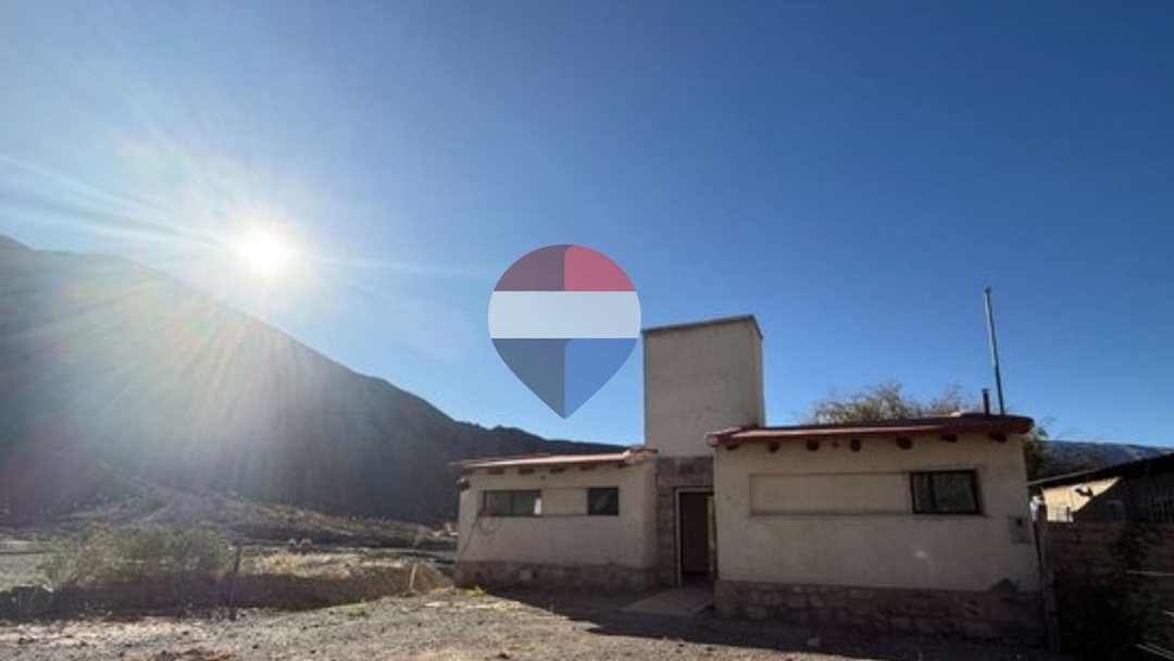 VENTA CASA 2 AMBIENTES TERRENO 867M2 PURMAMARCA