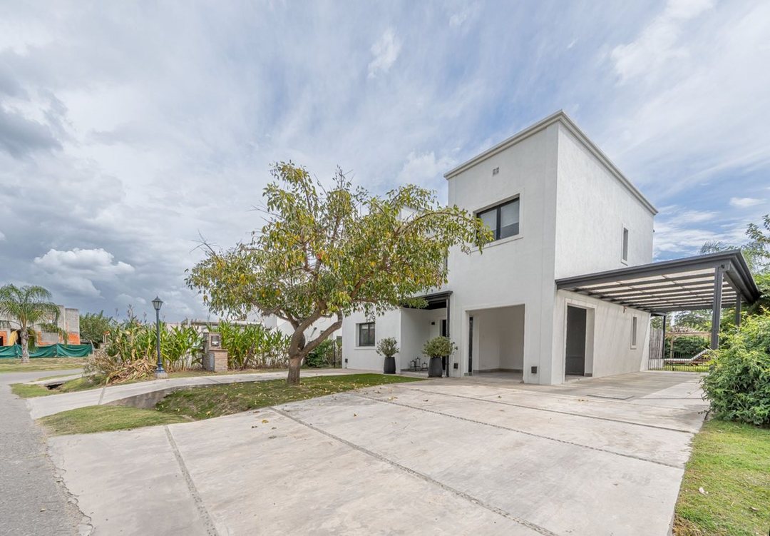 CASA 5 AMB CON PILETA LOS ARCES, PILAR