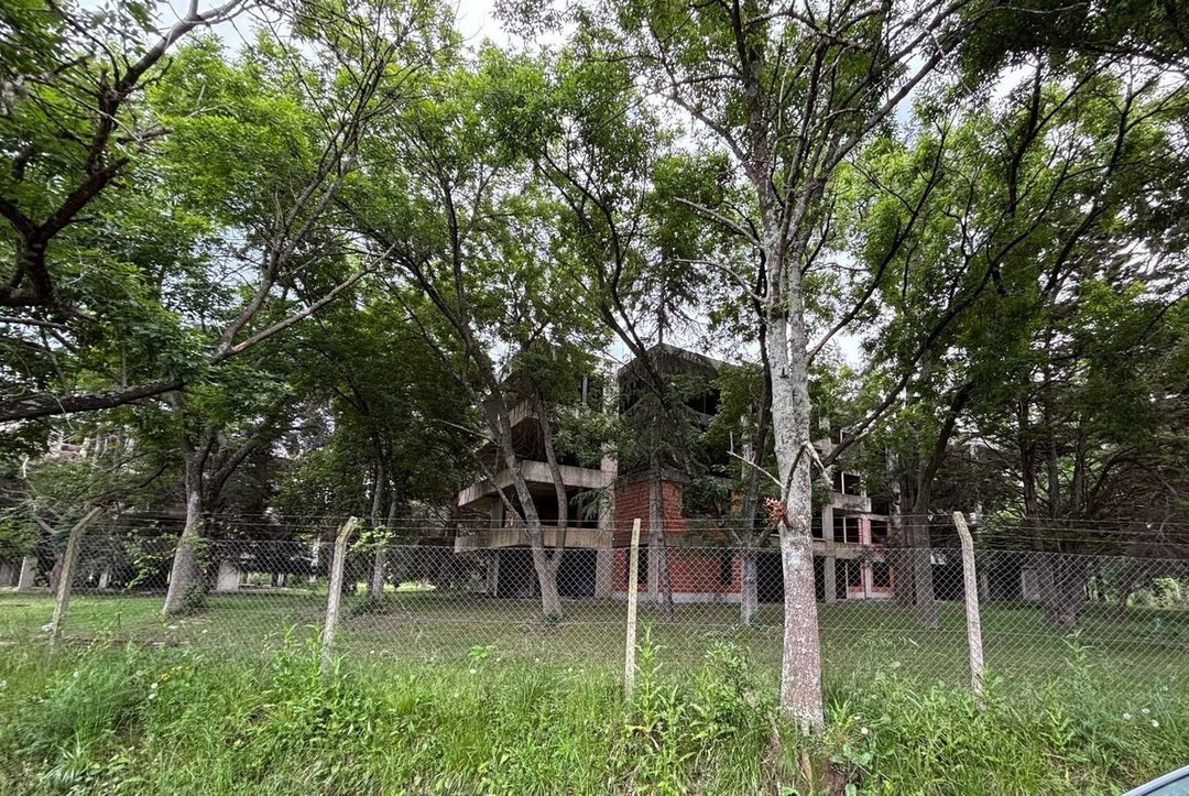 VENTA FRACCION PILAR LOTE C/CONSTRUC 8.3 HECTAREAS